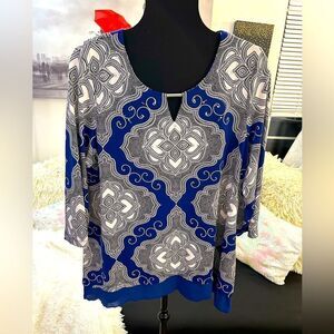 Elegant Blue and White Patterned Women's Top